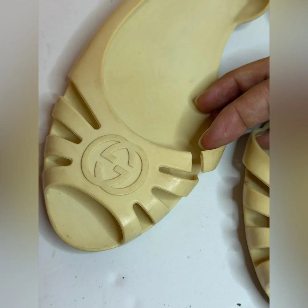 Gucci Interlocking GG jelly ballet flats in a light yellow Project